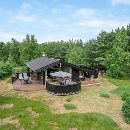 Holiday home Mine - 300m From The Sea In Ne Jutland By Interhome