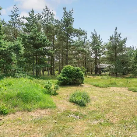 Holiday home Mine - 300m From The Sea In Ne Jutland By Interhome *