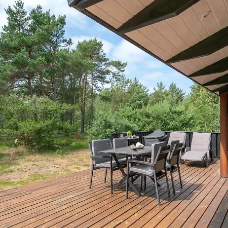Holiday home Mine - 300m From The Sea In Ne Jutland By Interhome