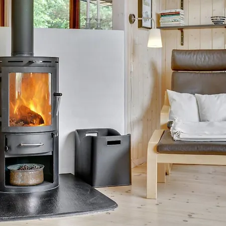 Mine - 300m From The Sea By Interhome Vakantiehuis